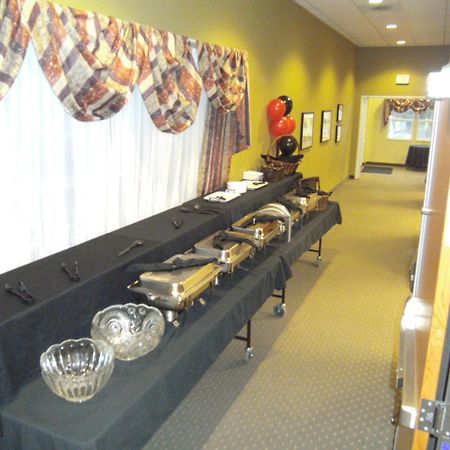 Stay Beyond Inn & Suites Elma Esterno foto
