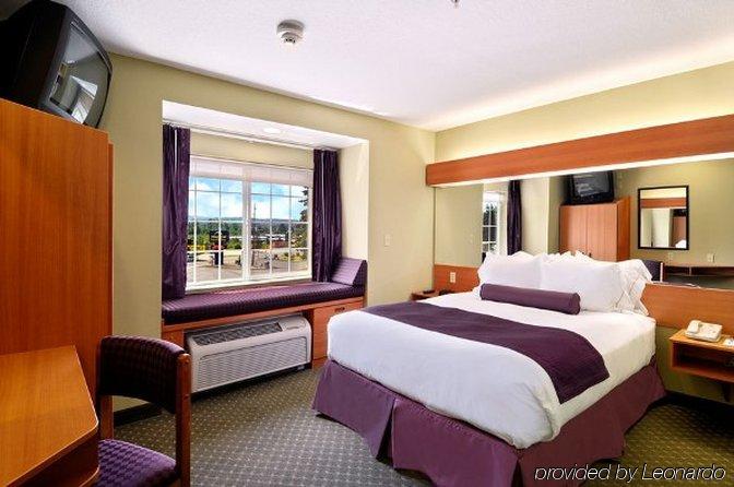 Stay Beyond Inn & Suites Elma Camera foto